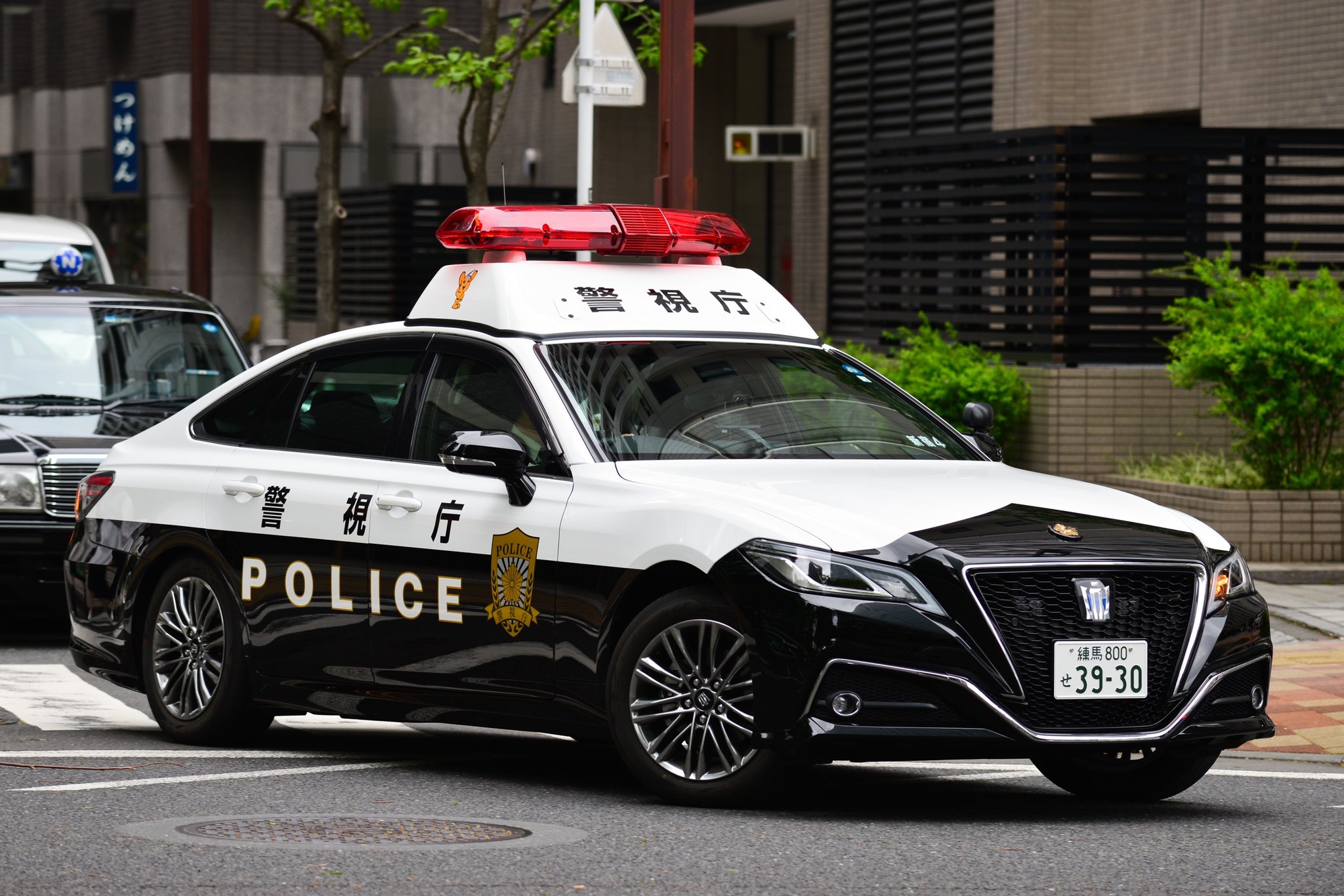 【レイズ】トヨタ・220系　クラウン　警視庁　警らパトカー　警察車両　緊急車両 Amazon.co.jp: レイズ トヨタ 220系 クラウン 警視庁 警ら