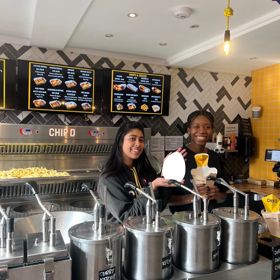 ChesterBID's tweet image. The Easter Trail is a great reason to go into new businesses... plus you could win a £100 Chester Gift Card and a @TCFoodFestival Hamper 🐰🪺

Download the sheet and find more information here 👉 bit.ly/eggslporer 

#Chester #Easter #ChesterTweets #EasterHalfTerm