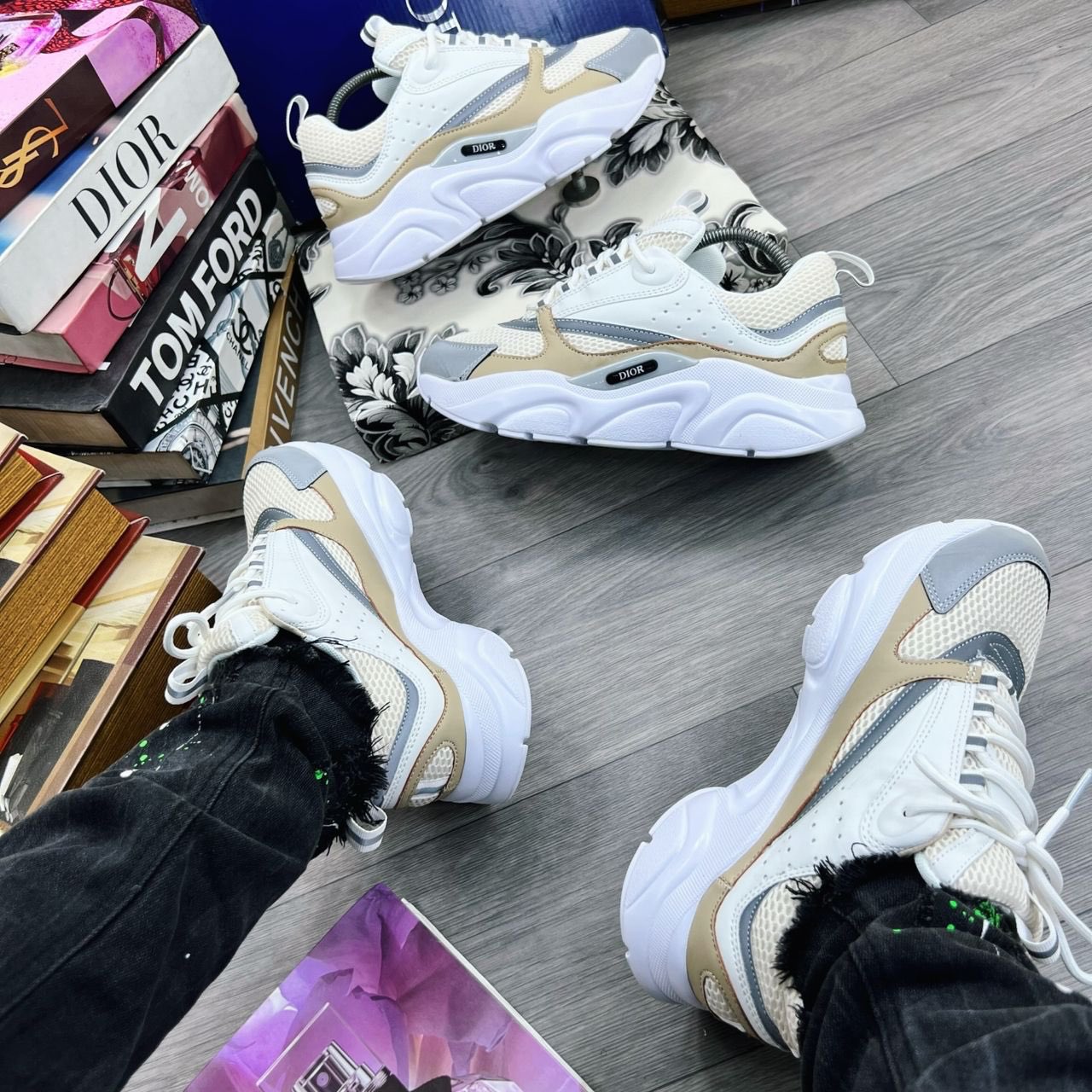 Dior b22 shop on feet