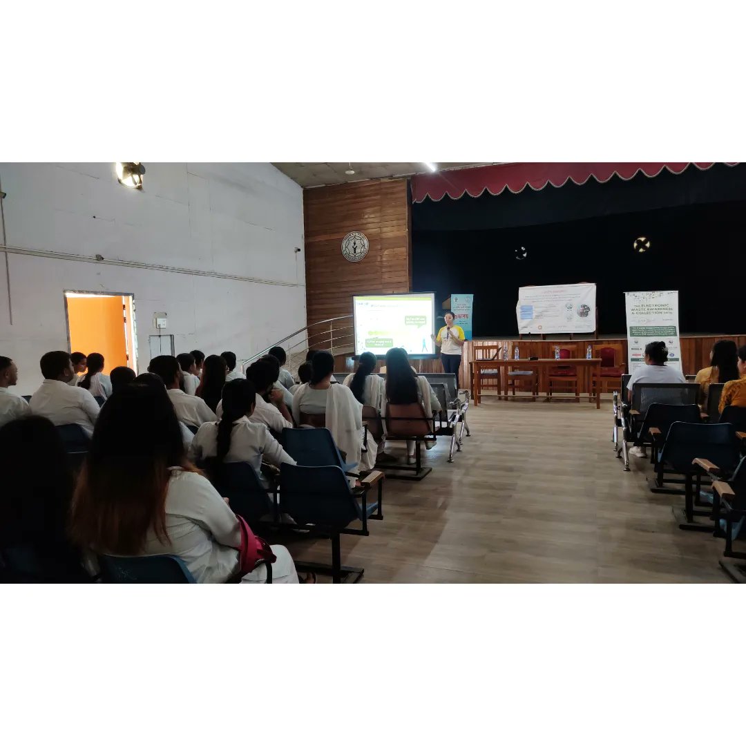 EarthfulF's tweet photo. To discourage the informal recycling and channelize the e-waste to pollution control board authorized recycler, #EarthfulFoundation conducted E-waste awareness cum collection drive in B. Borooah College , Guwahati. 

#projectgoodwaste
#ewasterecycling
#ewastemanagement https://t.co/LkZlifemLY