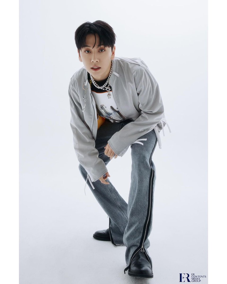 #IG • 10.04.23 | VISUAL DA NAÇÃO! Atualização do perfil da #MBITIOUS no Instagram (mbitious_official) com o TaeHyun.

🔗 instagram.com/p/Cq1xXQAPzpg/

#ROHTAEHYUN #노태현 #엠비셔스 <a href="/Mbitious_twt/">엠비셔스(Mbitious)</a>