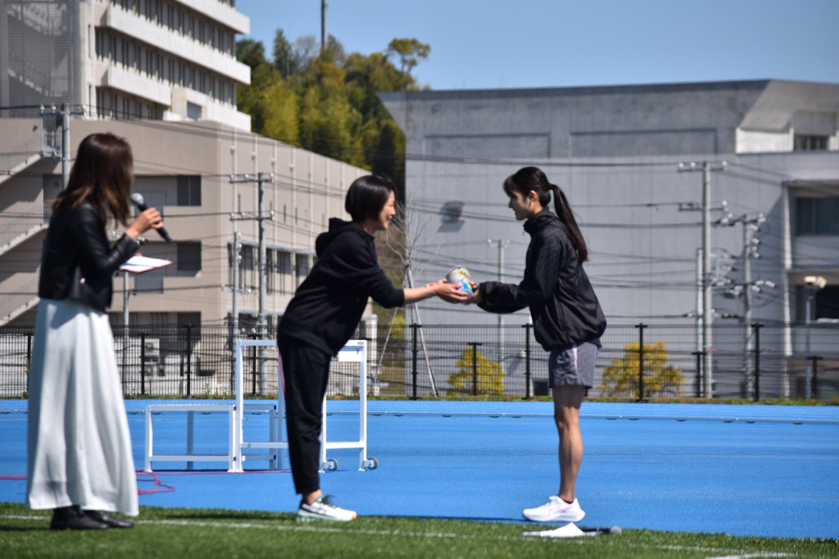 kaede_oya's tweet photo. シーズンイン岩国にて、シーズインしました!久しぶりに気持ち良く走れた〜風強すぎたけど🥲
毎年恒例になりつつあるシーズンイン岩国。今年もありがとうございました!@Qn4kDG0dQL2TVFN
疲労が抜けない感覚悪い状態から抜け出すには、欲張らず、リカバリーに努める期間を設ける大切さを実感した https://t.co/OlcpnA9UIc