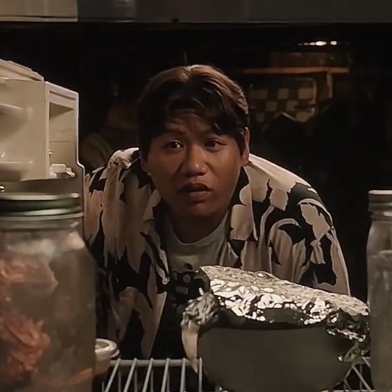 " มื้อเย็นนี้ทำอะไรกินดีนะ " เปิดตู้เย็น