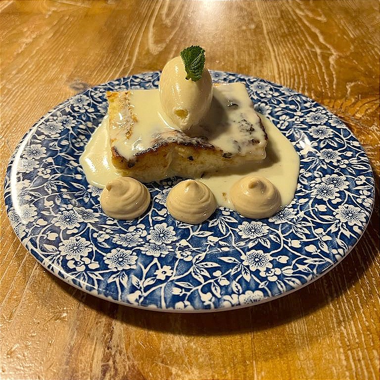 derzubar's tweet photo. ¿Has estado de vacaciones y no has probado la torrija? ¡No te preocupes que todavía tenemos! 😉
Reserva aquí 👉 https://t.co/k3VucAVCEr
#ventepaca #delishfood #ñamñam #bjsrestaurant #cool #torrija #semanasanta #madrid #good #yeah #kungfood #yuzu #estamosabiertos https://t.co/Z5pNyjVtKq