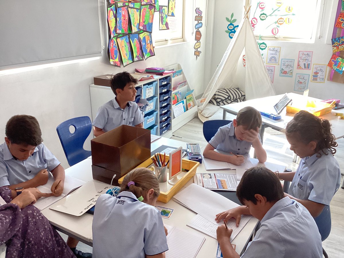 JESSPrimaryYR3's tweet photo. We have had a great start to our Explorers theme by learning to take notes on our 4 focus explorers for the term. We found artefact boxes in our classroom full of photos, maps and non-fiction sources of information. We can’t wait to find out more! #JESSPriEnglish @JESSPrimary https://t.co/I99OBp3S6p