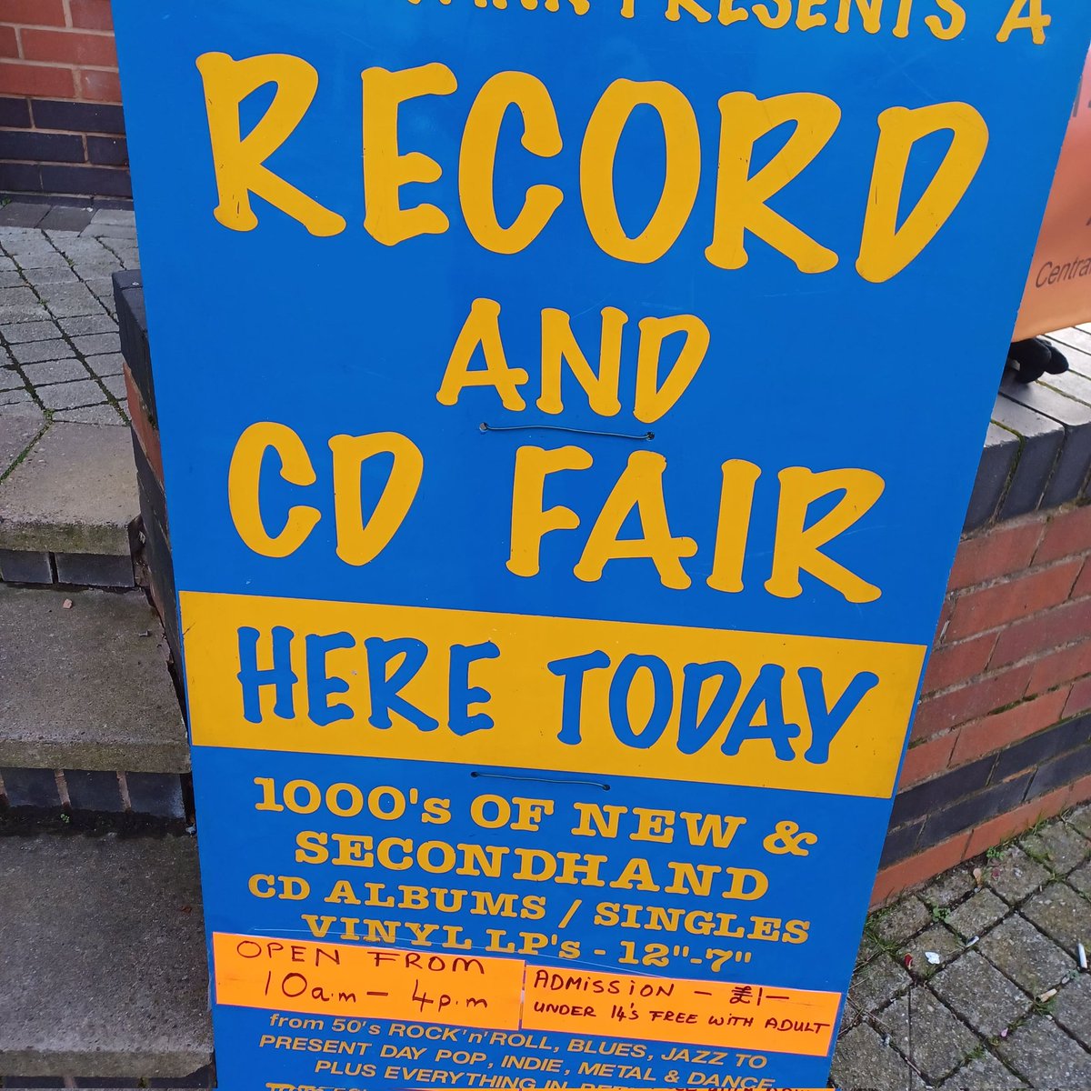 We are heading over to Stratford Upon Avon Record Fair today (Easter Monday). Come along for a spot of cratedigging.

The shop will be closed.

#recordfair #vinylrecords #cheaperthanhmv #cheaperthantherapy #SupportLocalBusinesses