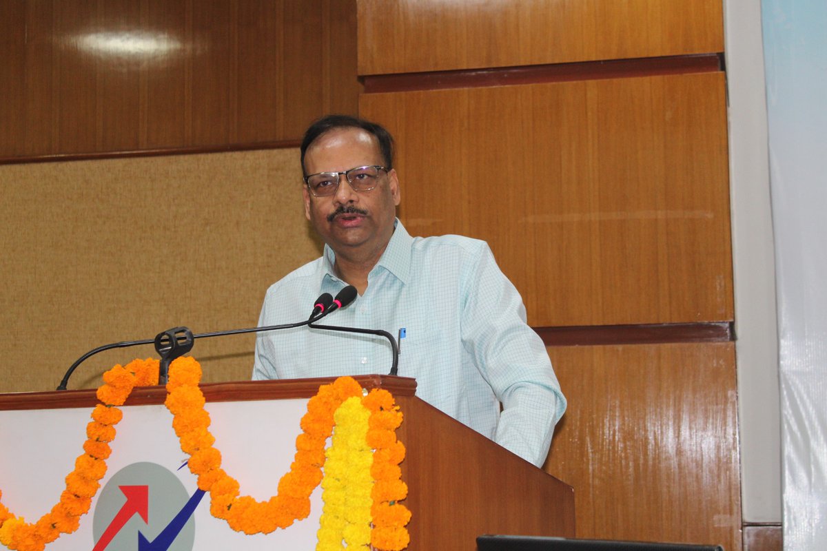 BSNLCorporate's tweet photo. #BSNL is organizing a Head of Circles Confrence today, Board Members, CVO, Head Of Circles and Senior Officers are attending the meeting from multiple circle offices in Pan India. Shri P.K. Purwar, @CMDBSNL is the chairperson of the #HOCCmeet2023.
#G20India #HOCC https://t.co/aL0HMwDt2Y