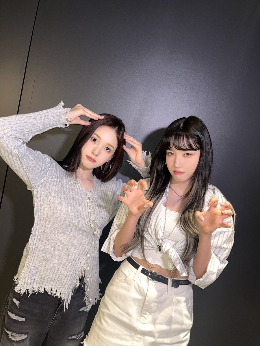 bbi___bbi___'s tweet photo. 너네뭐냐?ㅋㅡㅋ https://t.co/f6eOHfWRkz