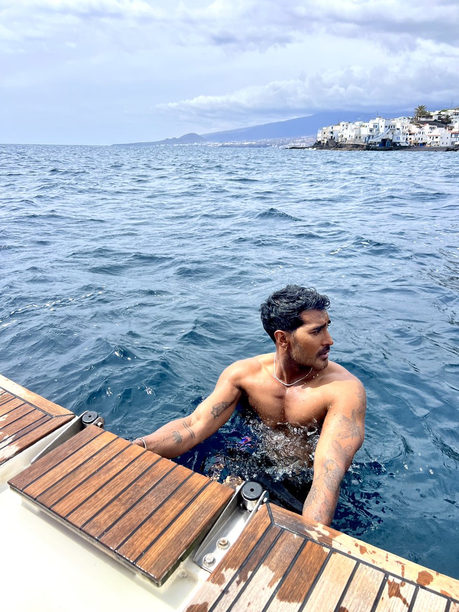 🚤🏊🏽‍♂️🇪🇸