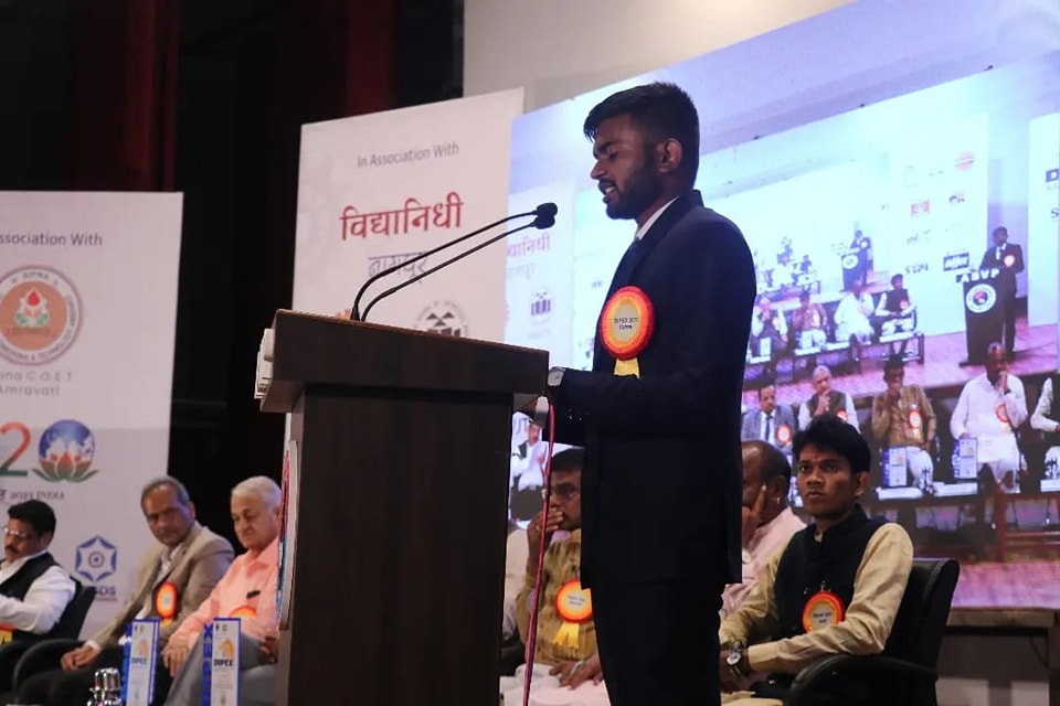 patilabhijit101's tweet photo. The grand inaugural event was graced by the dignified presence of Honorable Shri. Nitin Gadkari (Minister of Road and Transport and Highways of India).
#DIPEX #DIPEX2023 #संघटनपर्व #ABVP https://t.co/CcQ699hKeB