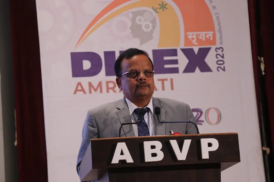 patilabhijit101's tweet photo. The grand inaugural event was graced by the dignified presence of Honorable Shri. Nitin Gadkari (Minister of Road and Transport and Highways of India).
#DIPEX #DIPEX2023 #संघटनपर्व #ABVP https://t.co/CcQ699hKeB