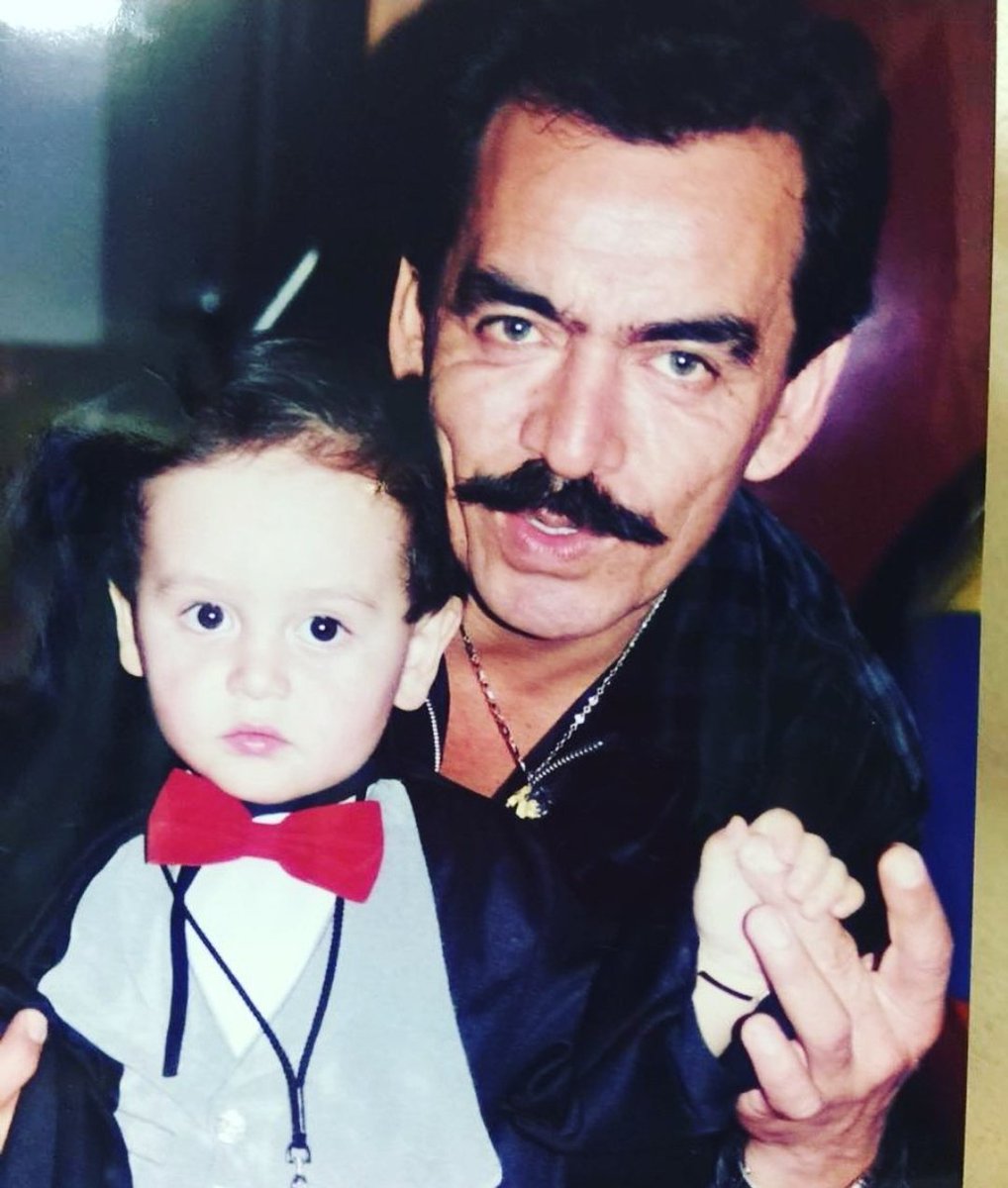 pablo_chagra's tweet photo. Apenas hace 1 día conmemorando el que hubiera sido el cumpleaños de su papá Joan Sebastian, Julián Figueroa Q.E.P.D. Compartía esta imagen y este emotivo mensaje. https://t.co/YTjCQiygtd