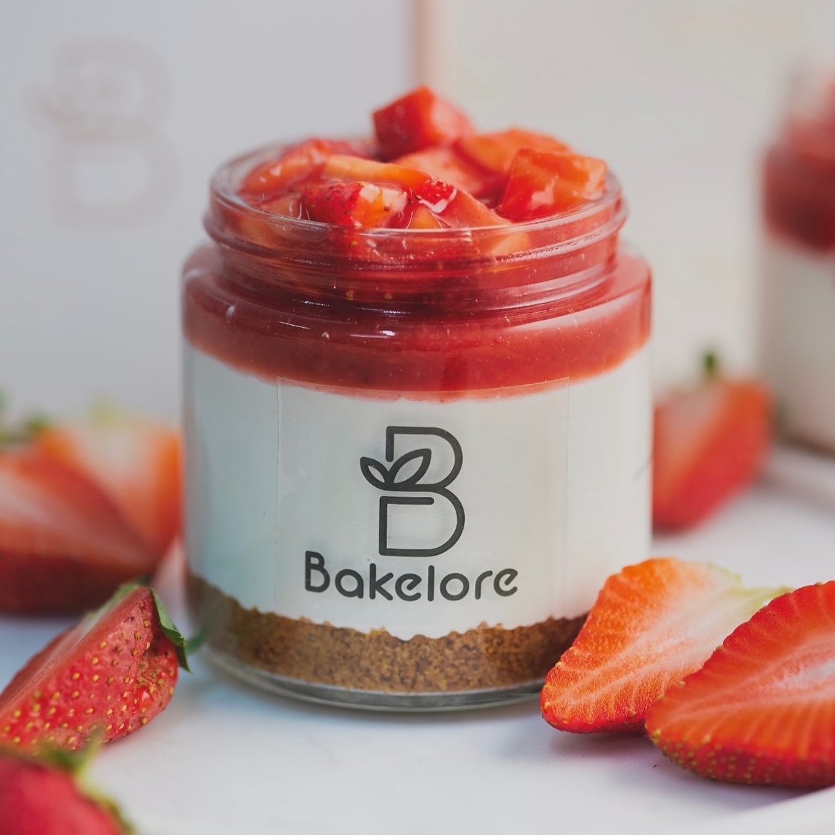 Bakelore_Bakery's tweet photo. Our ode to the finest produce of the season, it has to be hands down the exotic strawberries. Our strawberry cheesecake jar is an eggless and a no bake delicacy.

We are at almost at the end of the season, grabs yours before the stock lasts !

#bakelore #bakery #strawberry #cakes https://t.co/oTxafZp2g1