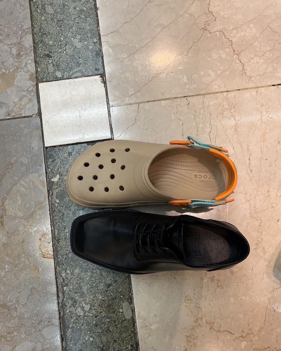 eddian on Twitter "so the reason why hes always wearing crocs was bc