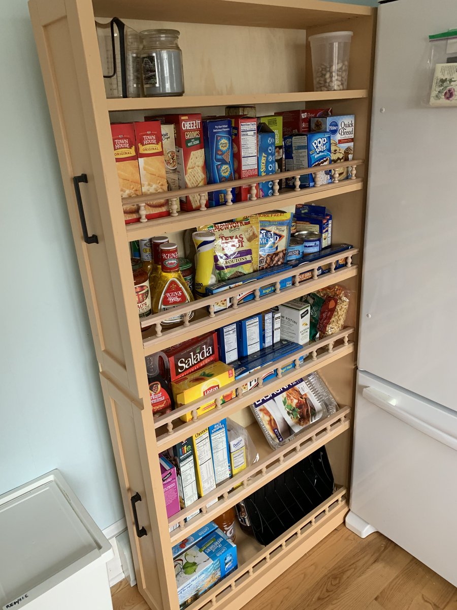 VadaniaH's tweet photo. Narrow sliding storage for kitchen❤
Build with VADANIA handles &amp; VA2053 slides🔧
https://t.co/w3Mu3H7MTY

#vadania #hardwaretools #homedecor #housedesign #homedesign #kitchendecor #kitchendesign #remodeling #drawerslides #woodworking #woodwork #woodworktools #lifeidea #lifetip https://t.co/eC28FmQxiA