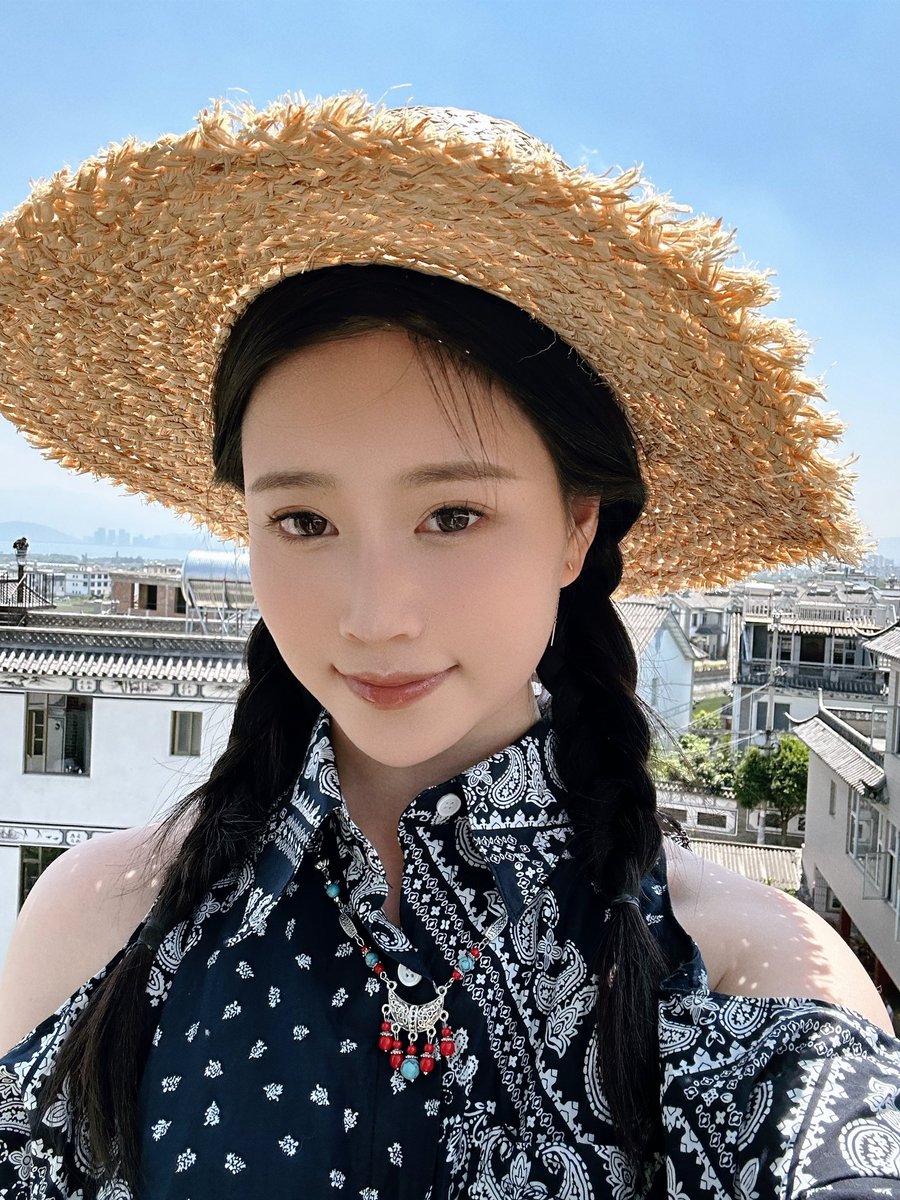 大理的天气真不错👍 https://t.co/qaelAtL8SO