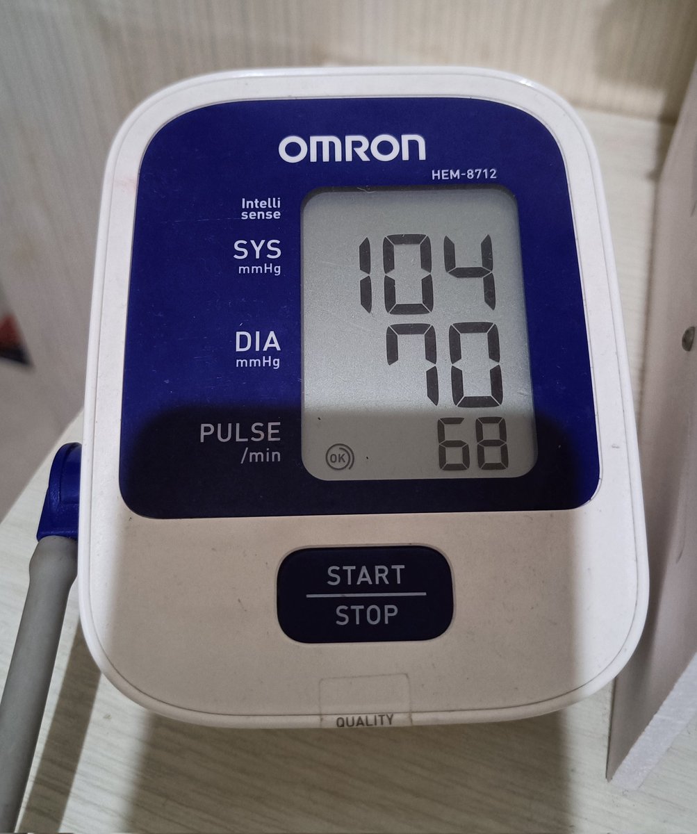 LydiaHermina's tweet photo. Tensi dirumah segituan,
giliran di Poli 160/94 😁😁😁
#whitecoathypertension
#whitecoatsyndrome https://t.co/TXF9Hj4wcw