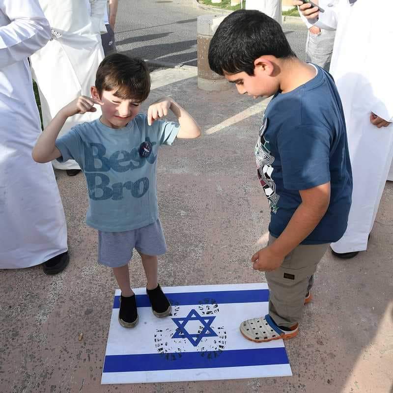 Js3Uu40pgApUgeG's tweet image. ফিলিস্তিন ও আল-আকসা মসজিদে ই-জ+রা*য়ে+লি হা ম লা র নিন্দা জানিয়ে ইরাদা স্কয়ারে কুয়েতি নাগরিকদের প্রতিবাদ সমাবেশ। ❣️

কুয়েত ফিলিস্তিনের পাশে সর্বদা ছিলো আছে আগামীতেও থাকবে (ইনশাআল্লাহ)। ✊️💙

#kawsar