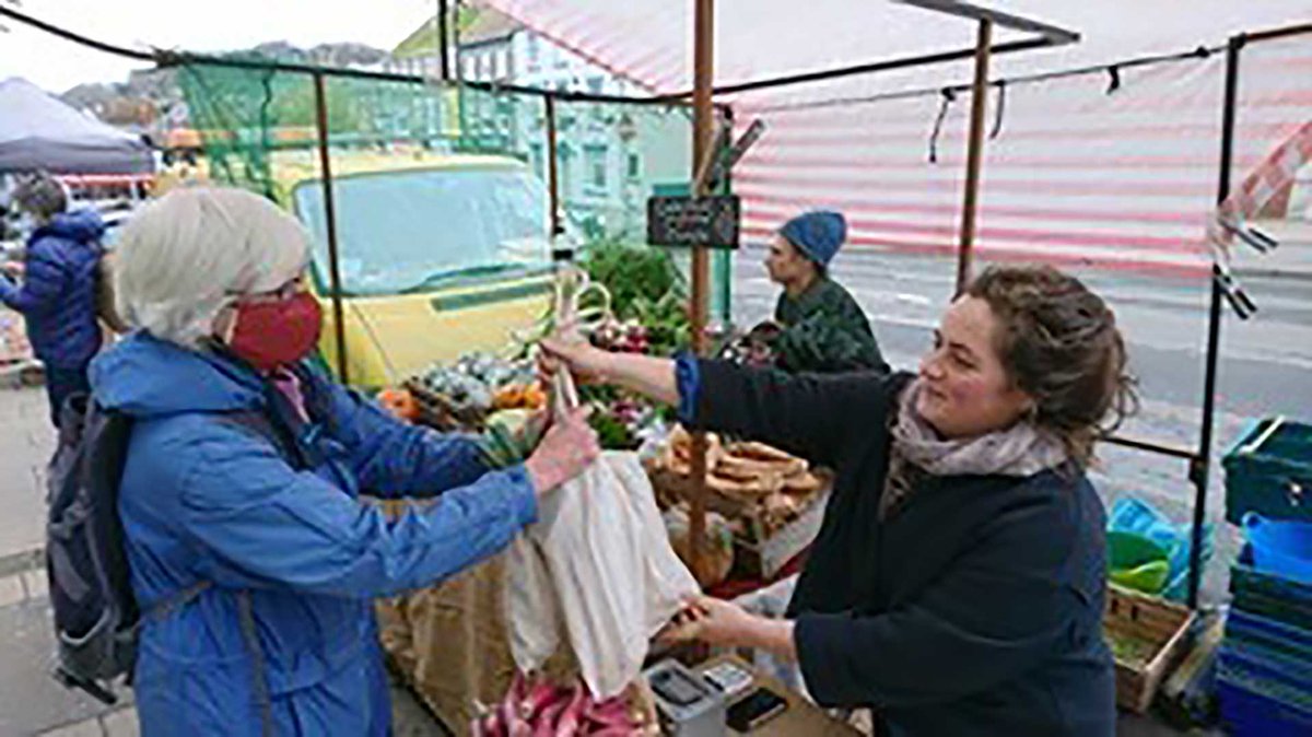 seedingourfutur's tweet photo. Participate in local food initiatives in and around Bridport: check out #BridportFoodMatters website for a comprehensive list of community food and healthy eating initiatives. #FoodSecurity #LocalFood #BridportCommunity   #SeedingourFuture https://t.co/lF8VdGtZvg https://t.co/9t8xnpQ8Gq