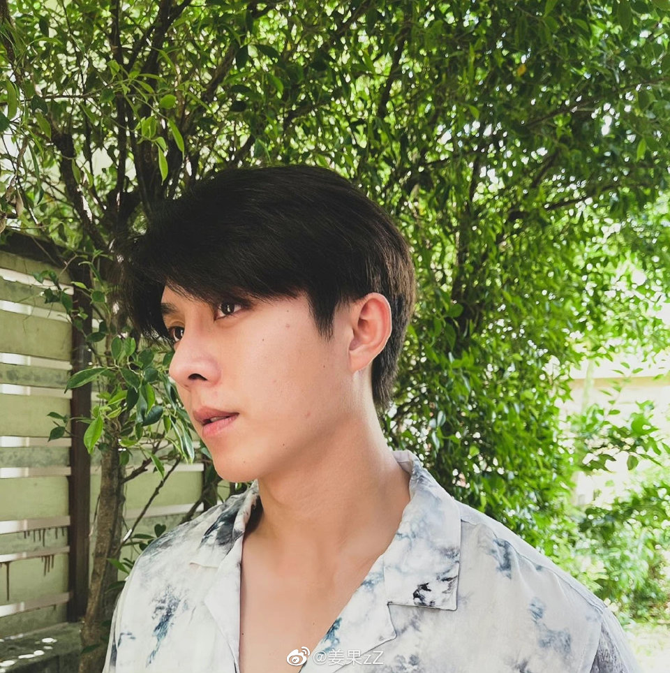 Sduddao's tweet photo. วันเกิดเธออีก 4 ปีข้างหน้า เจอกันนะ 
@basvpr_ #Basvpr26thBirthdayProject 
#Basvpr #remembas https://t.co/FjtFlDIr5P