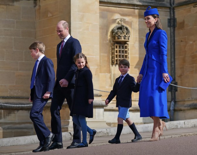 Prince George, Princess Charlotte, and Prince Louis Have a Color-Coordinated Easter
#katemiddleton #princewilliam #duchessofcambridge #royalfamily #princegeorge #princesscharlotte #dukeofcambridge #britishroyalfamily #princelouis #queenelizabeth #princeharry #princessdiana