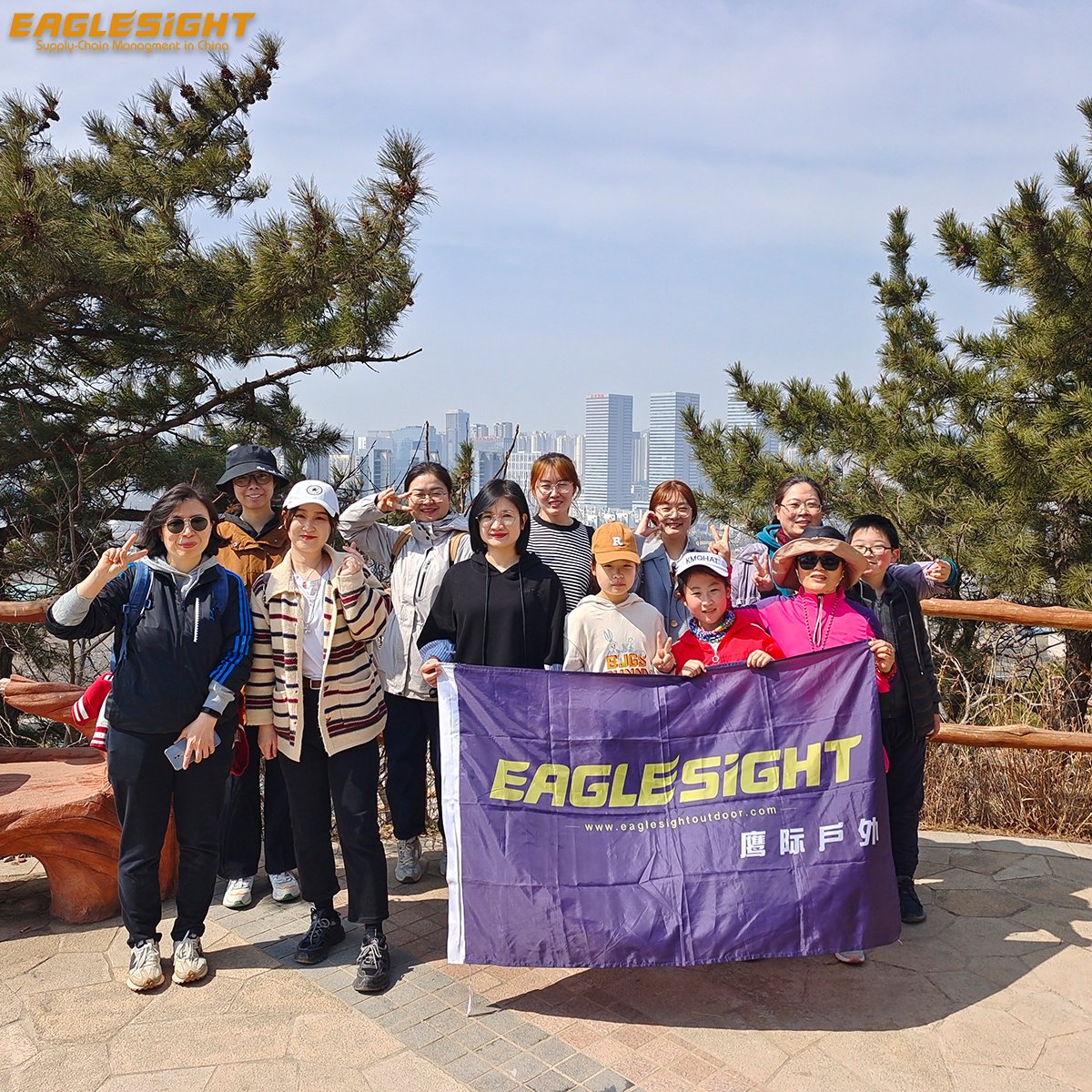 tent_oem's tweet image. Spring is the best time of a year! There is a good tradition of hiking in spring in China.

On a sunny warm day in early sprint, the Eaglesight team went for a hiking, up hill and then down to the beach.

It was a wonderful trip.

#springhiking #teambuilding