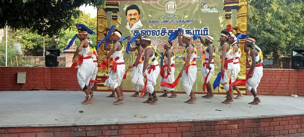 DAC_TN's tweet photo. கலை பண்பாட்டு துறையால் நடத்தப்படும் கலைச்சங்கமம் நிகழ்ச்சியில் மதுரை மண்டல கலை பண்பாட்டு மையம் சார்பாக கலை நிகழ்ச்சிகள் வழங்கப்பட்டன. https://t.co/yU7BaapLDP