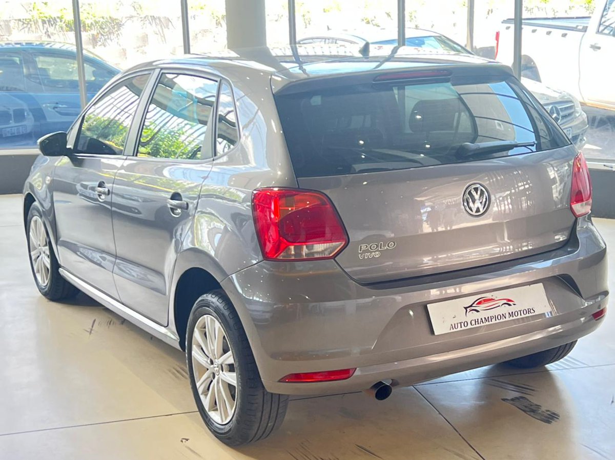 REALHAZEL_CAR's tweet photo. 2019 Volkswagen Polo Vivo Hatch 1.4 Comfortline 🥳❤

Mileage: 86 000km
Transmission: Manual 
Color: Grey 
Fuel: Petrol 
Body Type: Hatchback 

Installment R3990pm 

Yes available now 🌷 life saver 🙌 

Call or WhatsApp 068 442 3162 

WhatsApp only 0749955103 https://t.co/QoWTck9cZw