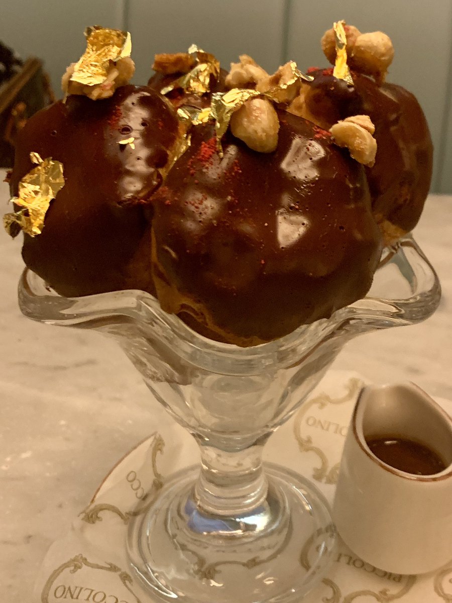 GordoManchester's tweet photo. ❤️ Piccolino in Knutsford last week, it’s amazing how this restaurant has grown over the last two decades. 80% of restaurants fail in the first two years. Piccolino didn’t.  Great Hospitality, food and shouting about the gaff you’re proud of makes the difference. Profiteroles ❤️ @Piccolino_