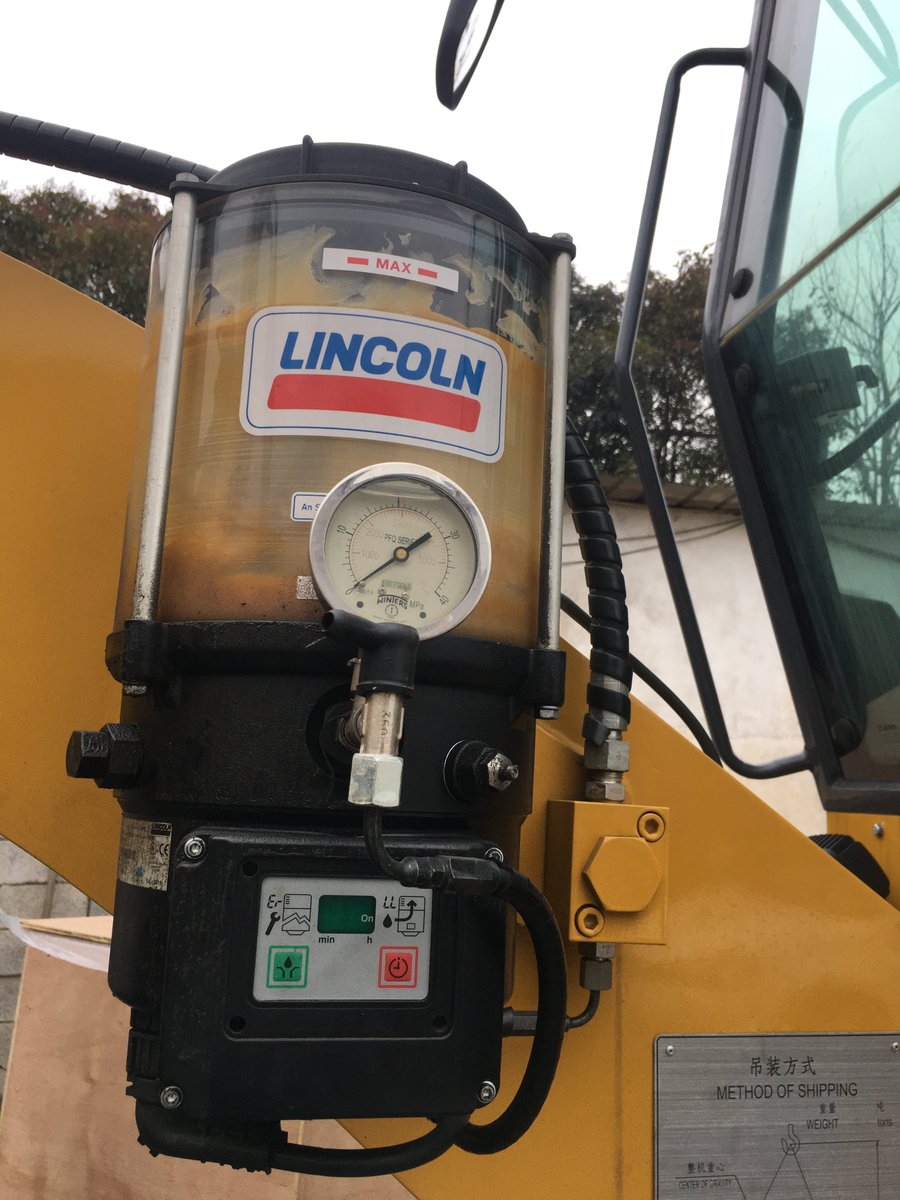 Cici34123966's tweet photo. XCMG Motor Grader GR180 For Sale
👋Contact me for more
📲 :https://t.co/BnfVZZ4knn
📧:eleanor@cruking.com
#motorgrader #xcmg #sany #liugong #sem #gr180 #gr2605 #gr1003 #gr3005t #gr2205t #gr165 #gr1803 #gr3505 #gr5505 #wheelloader #roadroller https://t.co/U7dKq57zus