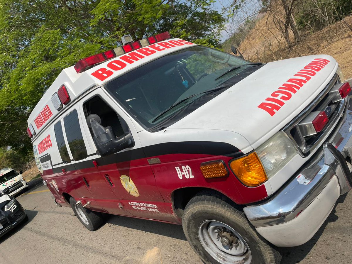 InstBomberos's tweet photo. Elementos del Heroico Cuerpo de Bomberos de Villaflores brindaron servicios prehospitalarios a una persona que resultó con lesiones tras estar involucrado en un accidente automovilístico ocurrido en el tramo carretero Villaflores - la Garza, a la altura del rancho El Ocotal. https://t.co/3G4wTVL4J1