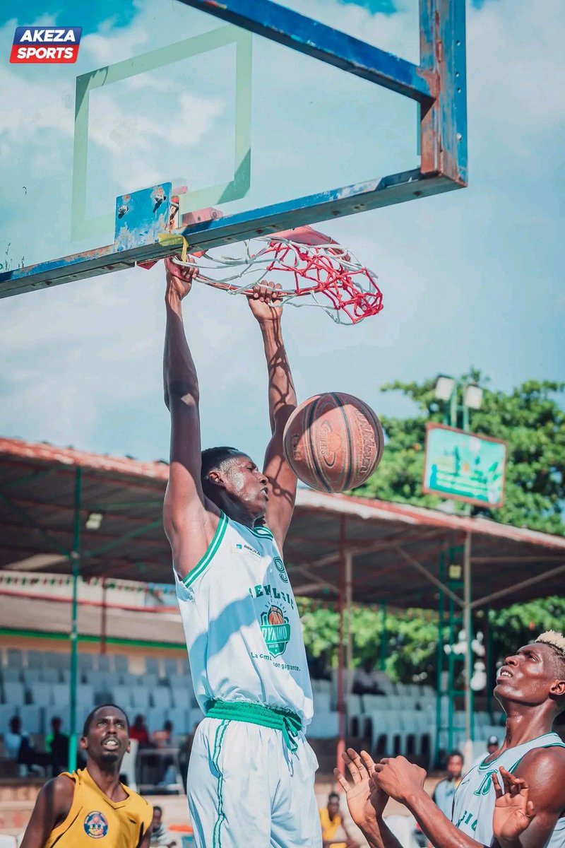 AkezaSports's tweet photo. Dans un match presque à huis-clos, @DynamoBbc écrasait #Karera de #Rutana au terrain Département
Sans surprise, @DynamoBbc a battu #KareraBBC de #Rutana sur un score de 91-44
Avec cette victoire, @DynamoBbc occupe la première place du Groupe D devant #Karera,#Muzinga et #Tigers https://t.co/fyf1iaqcwD