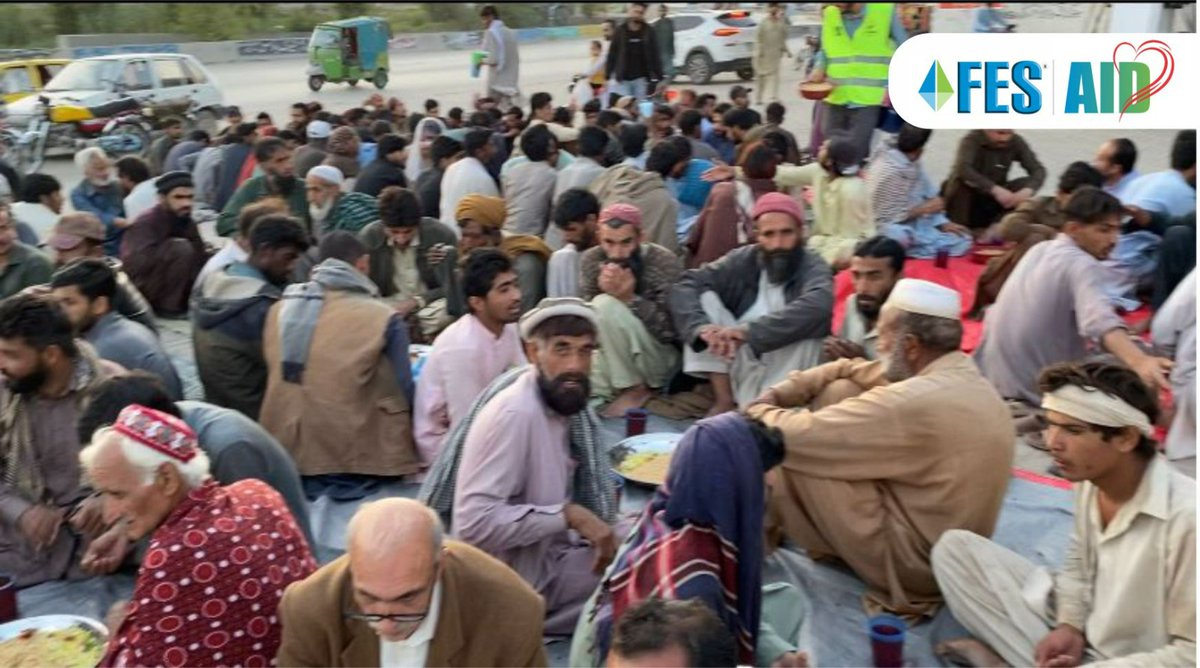 FESConsultants's tweet photo. With the grace of Almighty, FES AID in collaboration with Volunteer Power Pakistan successfully arranged iftaar dastarkhawan at Khana pul, Rawalpindi.

#Ramadan #RamadanKareem #RamadanMubarak #ramadanvibes #fes2023 #FES #pakistan #RamadanDastarkhwan #FESAID #iftar2023 #holymonth https://t.co/6JIgEQFdEs
