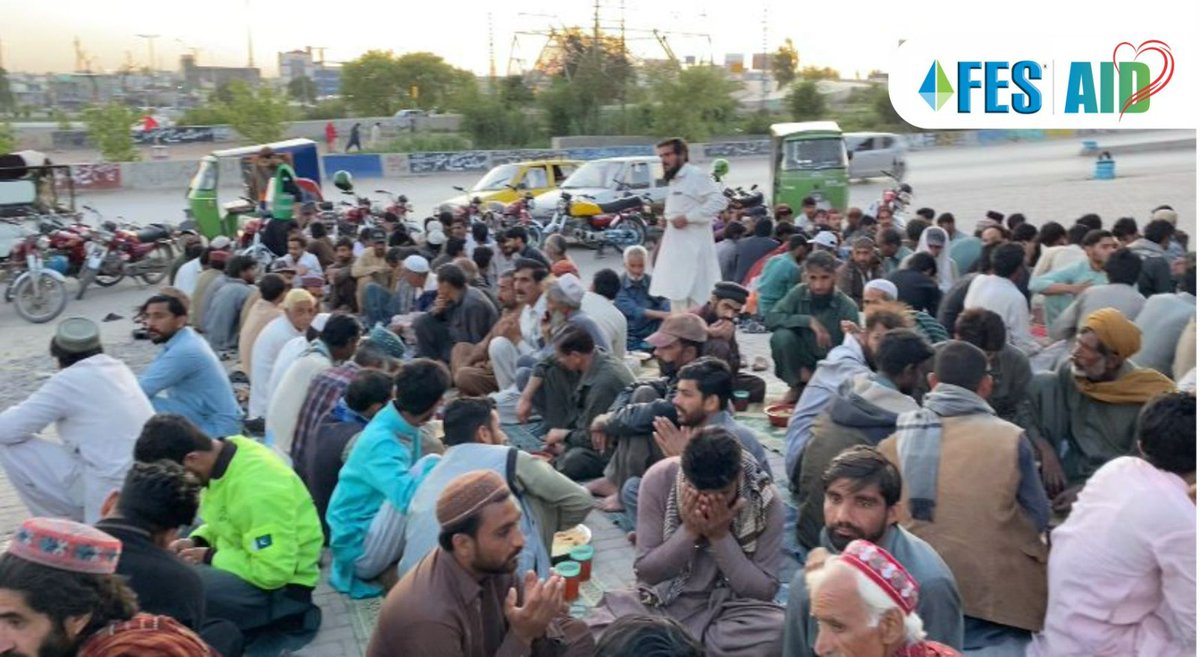 FESConsultants's tweet photo. With the grace of Almighty, FES AID in collaboration with Volunteer Power Pakistan successfully arranged iftaar dastarkhawan at Khana pul, Rawalpindi.

#Ramadan #RamadanKareem #RamadanMubarak #ramadanvibes #fes2023 #FES #pakistan #RamadanDastarkhwan #FESAID #iftar2023 #holymonth https://t.co/6JIgEQFdEs