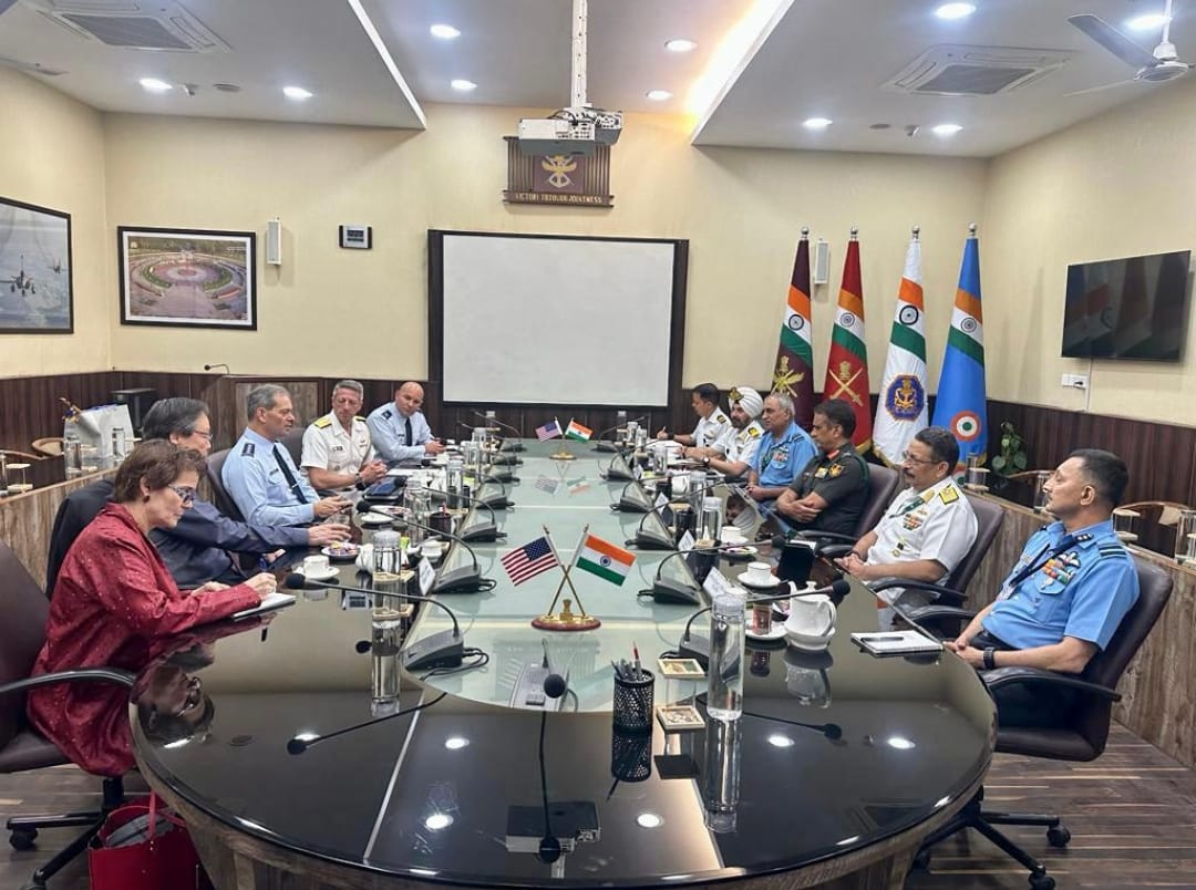 Gen Kenneth S. Wilsbach, Commander <a href="/PACAF/">PACAF</a> and Ms Patricia A Lacina, Chargé d’Affaires, <a href="/USAndIndia/">U.S. Embassy India</a> called on Lt Gen JP Mathew, #CISC and held discussions on defence and strategic issues, existing bilateral defence engagements and examining new areas to enhance #defencecooperation