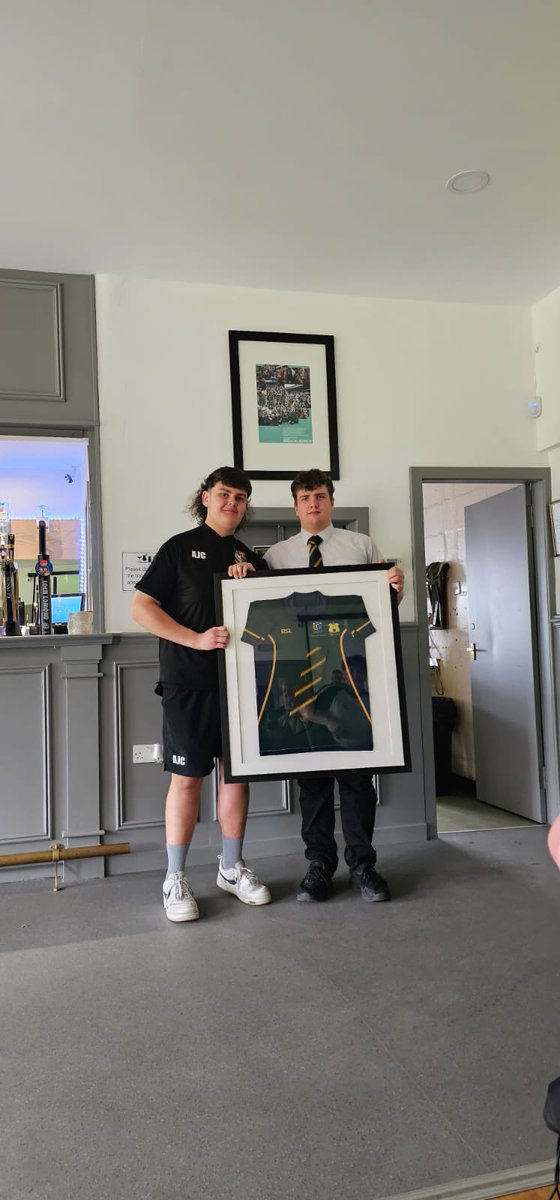Our captain <a href="/Alfie97487837/">Alfie J Coombs</a> taking a framed shirt and tie from <a href="/LomondRugby/">Lomond & Helensburgh</a> youth captain yesterday to mark the tour game.
