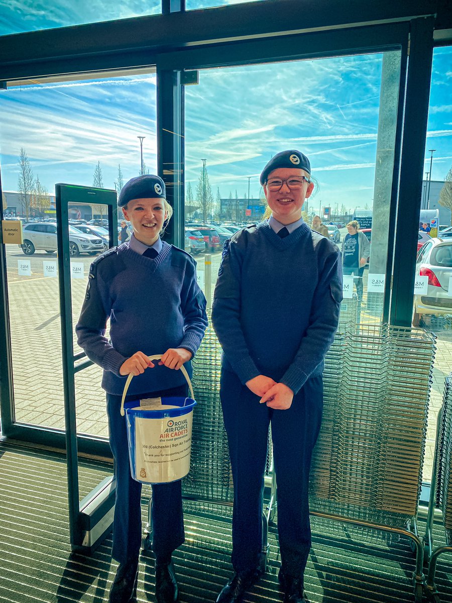 308atc's tweet photo. Over the Easter weekend #team308 have been out fundraising for the Squadron. Cadets had a great day bag packing in M&amp;S, supporting local shoppers and engaging with members of the community. 

@aircadets 
@censcotwing 
@EssexWingATC 

#endeavourto308 #whatwedo 
 #aircadets https://t.co/U6tjY4GvIJ