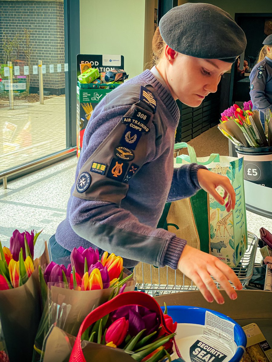 308atc's tweet photo. Over the Easter weekend #team308 have been out fundraising for the Squadron. Cadets had a great day bag packing in M&amp;S, supporting local shoppers and engaging with members of the community. 

@aircadets 
@censcotwing 
@EssexWingATC 

#endeavourto308 #whatwedo 
 #aircadets https://t.co/U6tjY4GvIJ