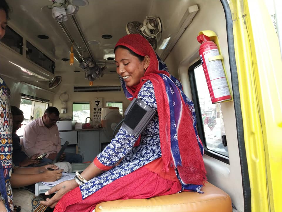 smilefoundation's tweet image. Smile Foundation lays special emphasis on catering to the health needs of women from the most rural &amp;amp; underserved corners of the country through the doorstep healthcare prog of #SmileOnWheels.
Know more about the initiative, smilefoundationindia.org/health
 #HealthCannotWait #womenhealth