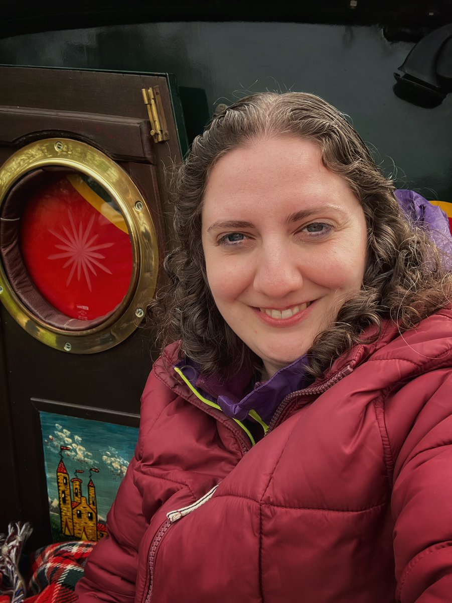 Long weekend living the boat life. 

#canalboat #canal #boatlife #narrowboats #narrowboatliving #canallife #waterways #canalandrivertrust #boating #narrowboating #boat #canals #canalboatlife