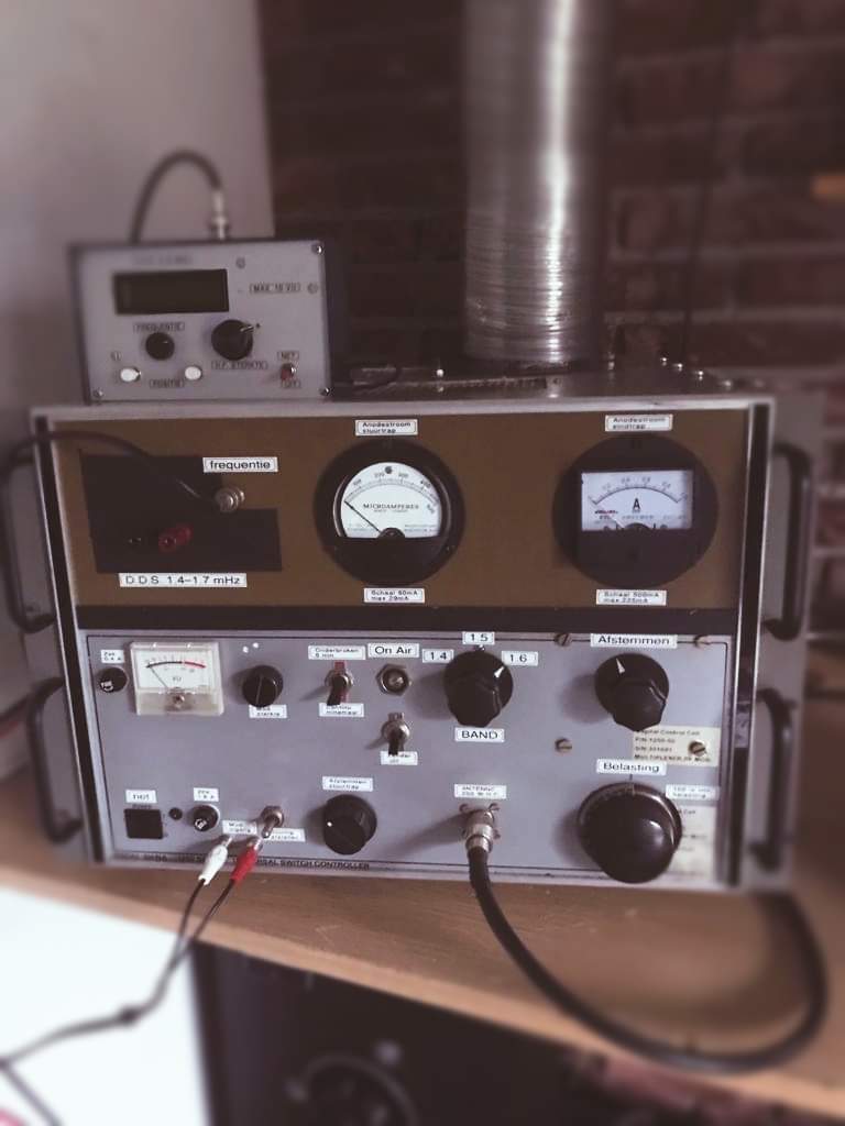 PollFCG's tweet photo. My logs of the last week Dutch Mediumwave Pirate stations, 14-2023. Received in Assen, North East of the Netherlands. Receiver: Kenwood R2000 and a coilantenna on 17 meter height.
Transmitter of Radio de Marskramer.
https://t.co/rPSxszk4ZW
#mediumwavedx
#mediumwavepirates https://t.co/jH5Dqv95RP