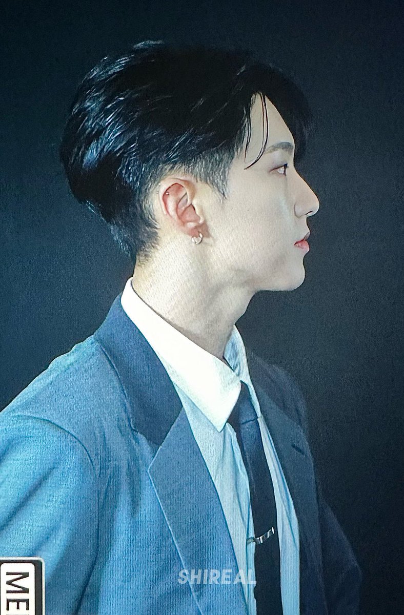 shua_enthusiast's tweet photo. undercut hoshi is so fucking handsome https://t.co/23j4yoWaKa