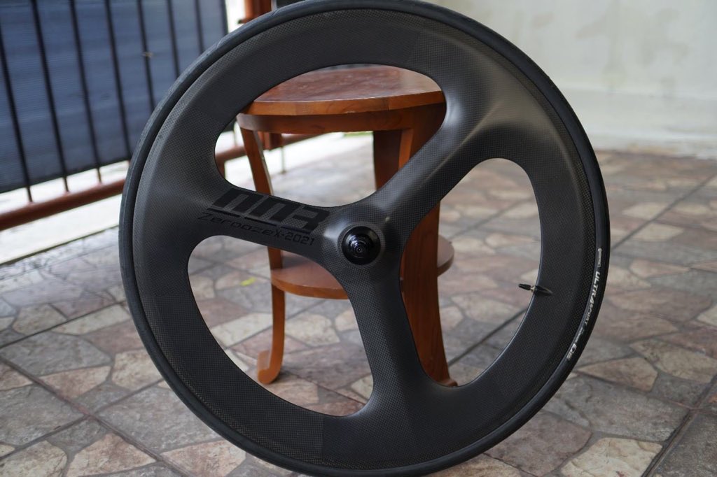 782secondstuff's tweet image. #fnfjb 
wts trispoke zerooze carbon (matte) untuk depan

- low km (pemakaian  sabtu minggu
- keluaran 2021 beli 2022 akhir
- tanpa ban

lok jakarta timur