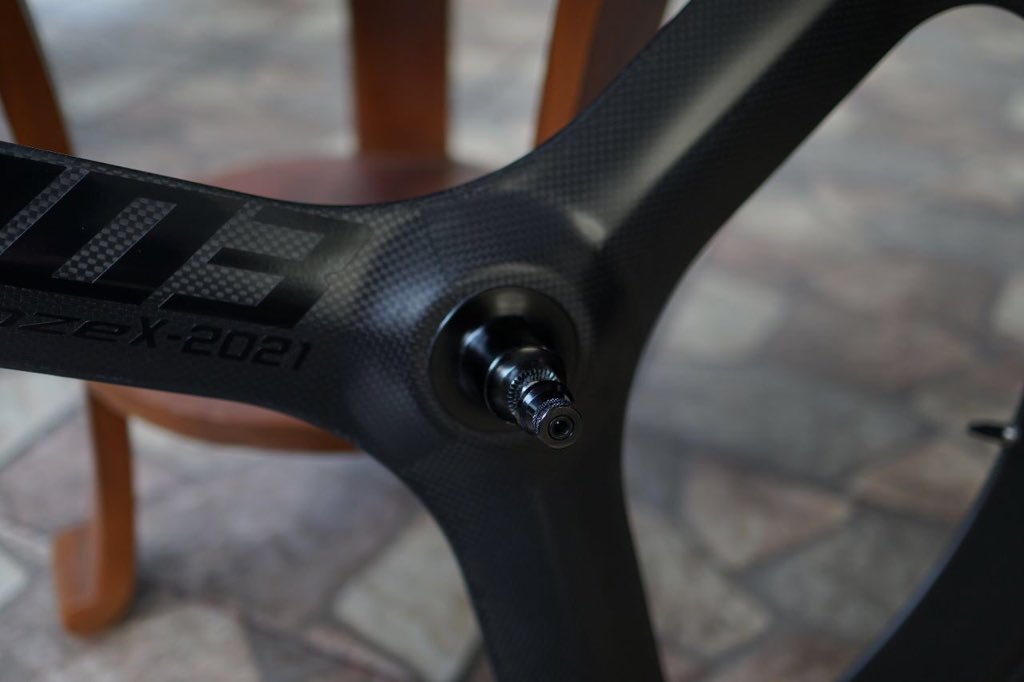 782secondstuff's tweet image. #fnfjb 
wts trispoke zerooze carbon (matte) untuk depan

- low km (pemakaian  sabtu minggu
- keluaran 2021 beli 2022 akhir
- tanpa ban

lok jakarta timur