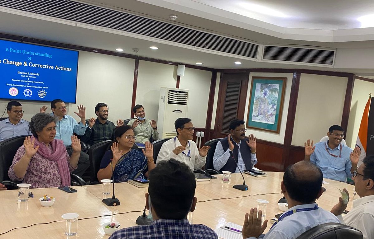 Petroleum Planning & Analysis Cell, MoPNG, GoI tweet media