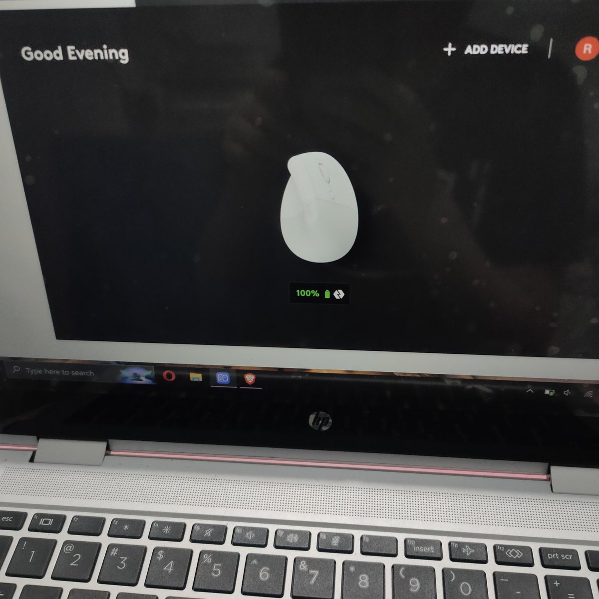 minimoo_TS's tweet photo. Viral healthy mouse from #Logitech official store 🖱️💓 I think this is so much better than gaming mouse, highly recommended 😍🫰🏻 At least no more sore neck 😁 #logitechmouse #healthymouse #viralmouse https://t.co/1dwmwqw1Q2