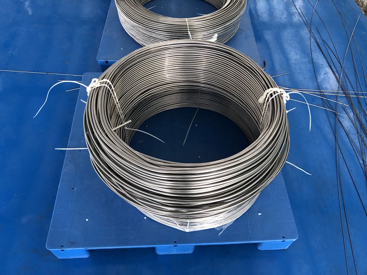 Baoalloy's tweet photo. Inconel 625 continuous 150m cold-rolled coiled seamless tube without welds. Welcome to send your enquiry!

The pictures show coiled tube in other size and the factory scene.

#nickelalloytube #coiledtube #seamlesssteeltube #nickelalloy #aviation #chemical #electronics #medical https://t.co/UyIC31fXTd