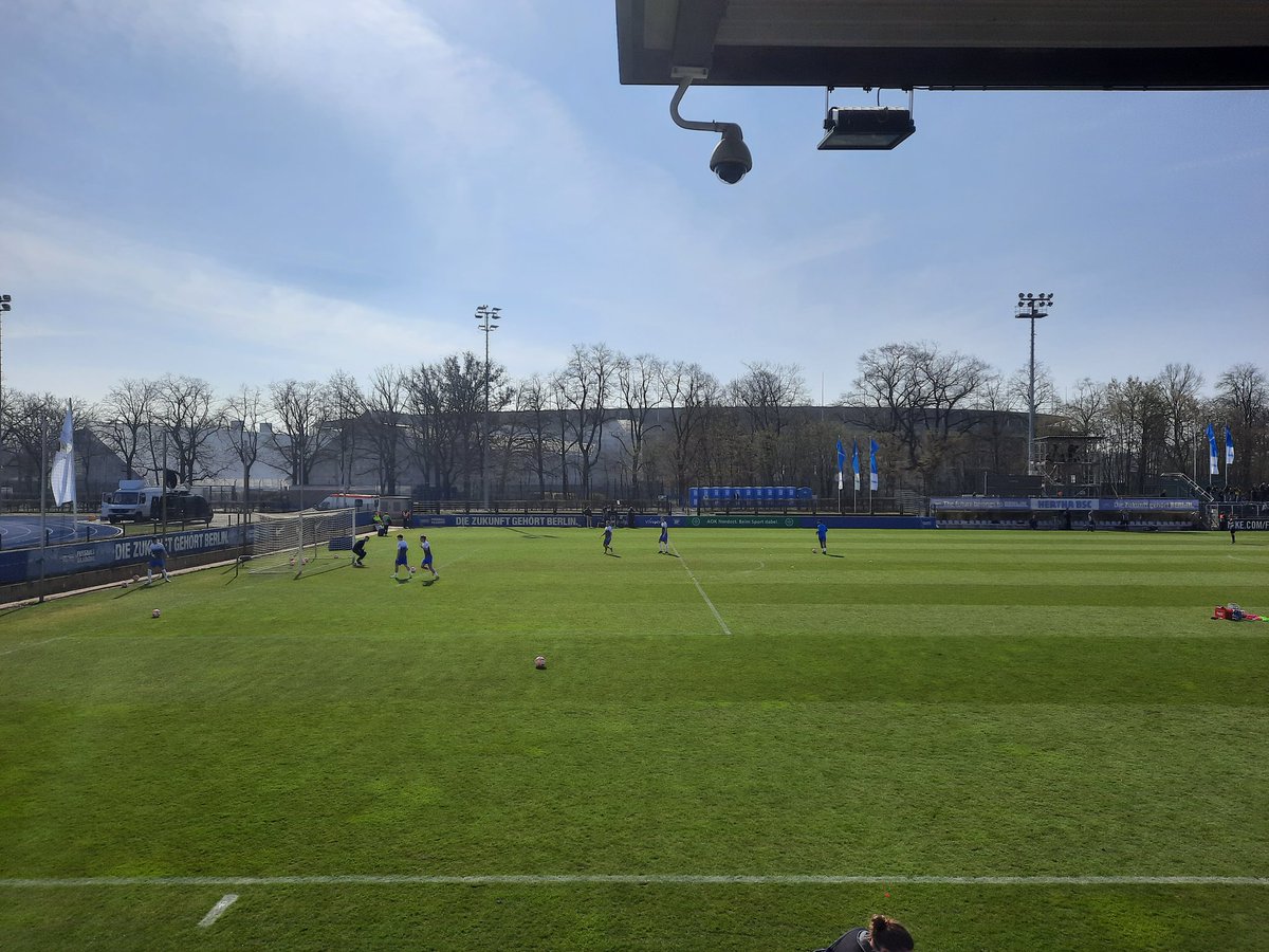 Auf geht's! 🔵⚪ #BSCU19 #HaHoHe