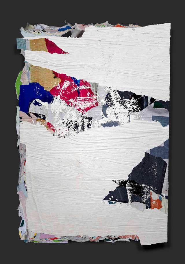 Just like this piece is patiently revealing, so is my Layers' collection growing🤫🙏
Last 72h watched a couple of Layers turned into 1/1 handsigned <a href="/vhils1/">Vhils</a> physical prints💥(artworld value easily above $3K) and replaced by blank ones (deflactionary collection).
👁👁 dont lie 🩶🔥