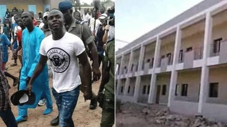 idextratime's tweet photo. Sadio Mane yang tak pernah melupakan kampung halamannya di Bambali, Senegal :

- Membangun sekolah dengan biaya Rp4,3 M
- Membangun rumah sakit Rp8,6 M
- Memberi tiap keluarga miskin Rp1,1 juta/bulan
- Memberi uang Rp6 juta dan laptop untuk tiap anak berprestasi di SMA Bambali
- Menyediakan jaringan 4G
- Membangun kantor pos dan SPBU

🗣️"Untuk apa aku memiliki 10 mobil Ferrari, 20 jam tangan berlian dan 2 jet pribadi? Apa yang bisa benda-benda ini lakukan padaku dan untuk dunia. Aku lebih memilih memberikan orang-orang sedikit dari apa yang kehidupan telah berikan padaku,"

Happy birthday Sadio Mane! 🫶❤️